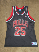 Load image into Gallery viewer, Vintage Mens Champion Chicago Bulls Steve Kerr Jersey Size 44-Black
