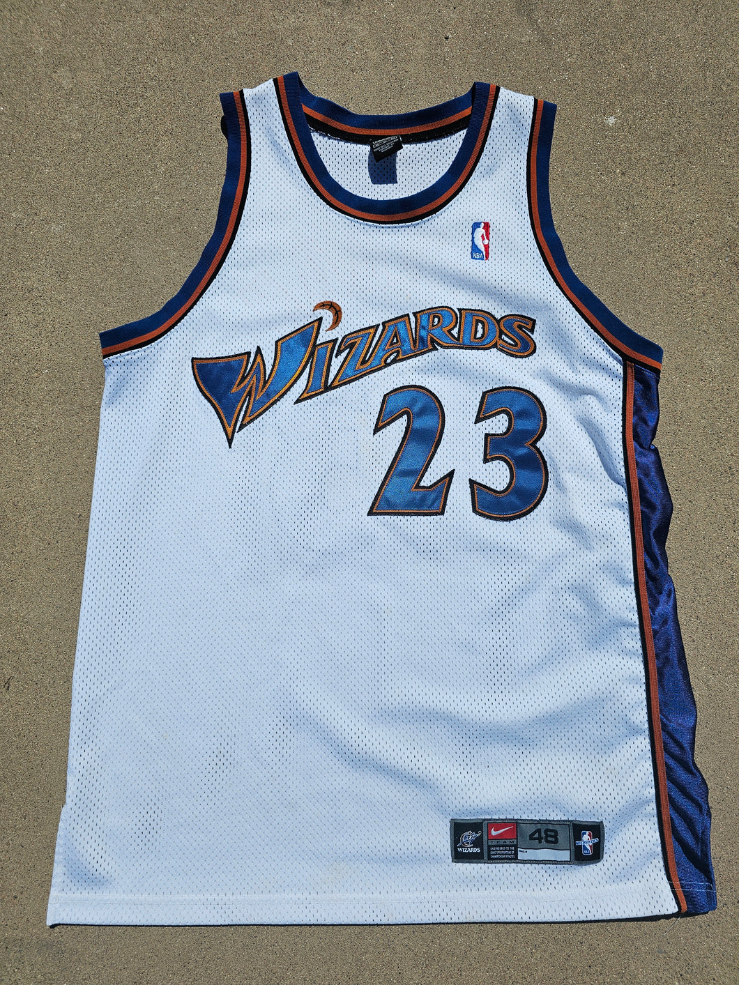 Vintage Mens Nike Washington Wizards Michael Jordan Authentic Jersey Size 48-White