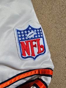 Vintage Mens Starter Chicago Bears Satin Button Up Jacket Size Large-White