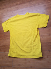 Load image into Gallery viewer, Mens 2008 Nintendo Super Mario Bros. Tshirt Size Medium-Yellow