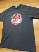 Load image into Gallery viewer, Mens 2004 Rolling Rolling Stones Tshirt Size Large-Black 