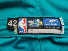 Load image into Gallery viewer, Vintage Mens Reebok New Orleans Hornets Game Issued Shorts Size 42-Teal