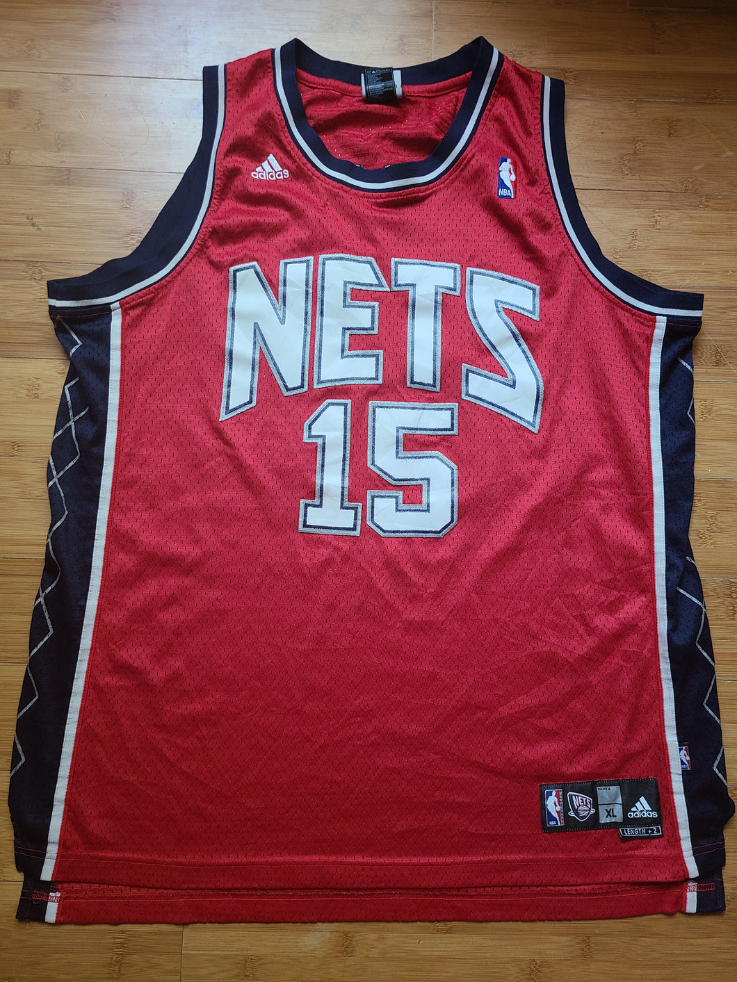 Vintage Mens Adidas New Jersey Nets Vince Carter Swingman Jersey Size XL-Red