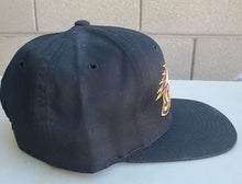 Load image into Gallery viewer, Vintage Starter St. Louis Stallions Snapback Hat-Black